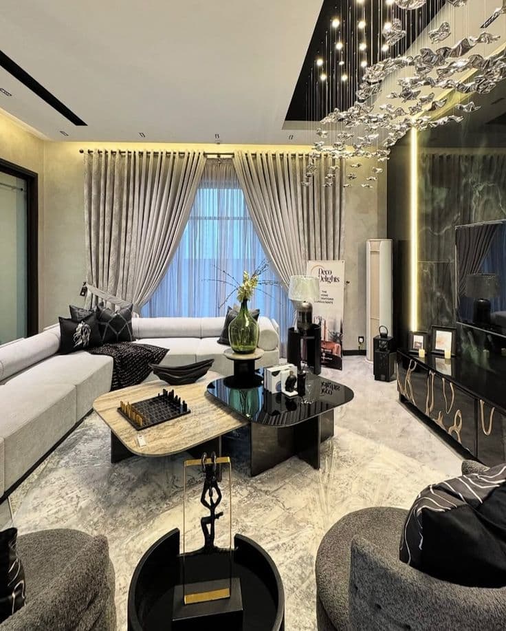 Formal sitting room with high ceilings Ballygunge Kolkata
