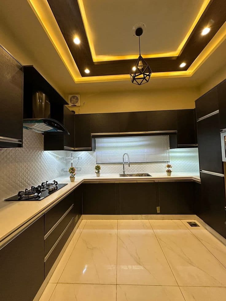 Secondary kitchen bar and pantry Silver Spring Kolkata